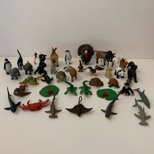 Lot of animal Figures 🐘🦍🦅🦃🐄🐫